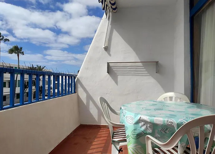 Cosy Close To The Beach! *